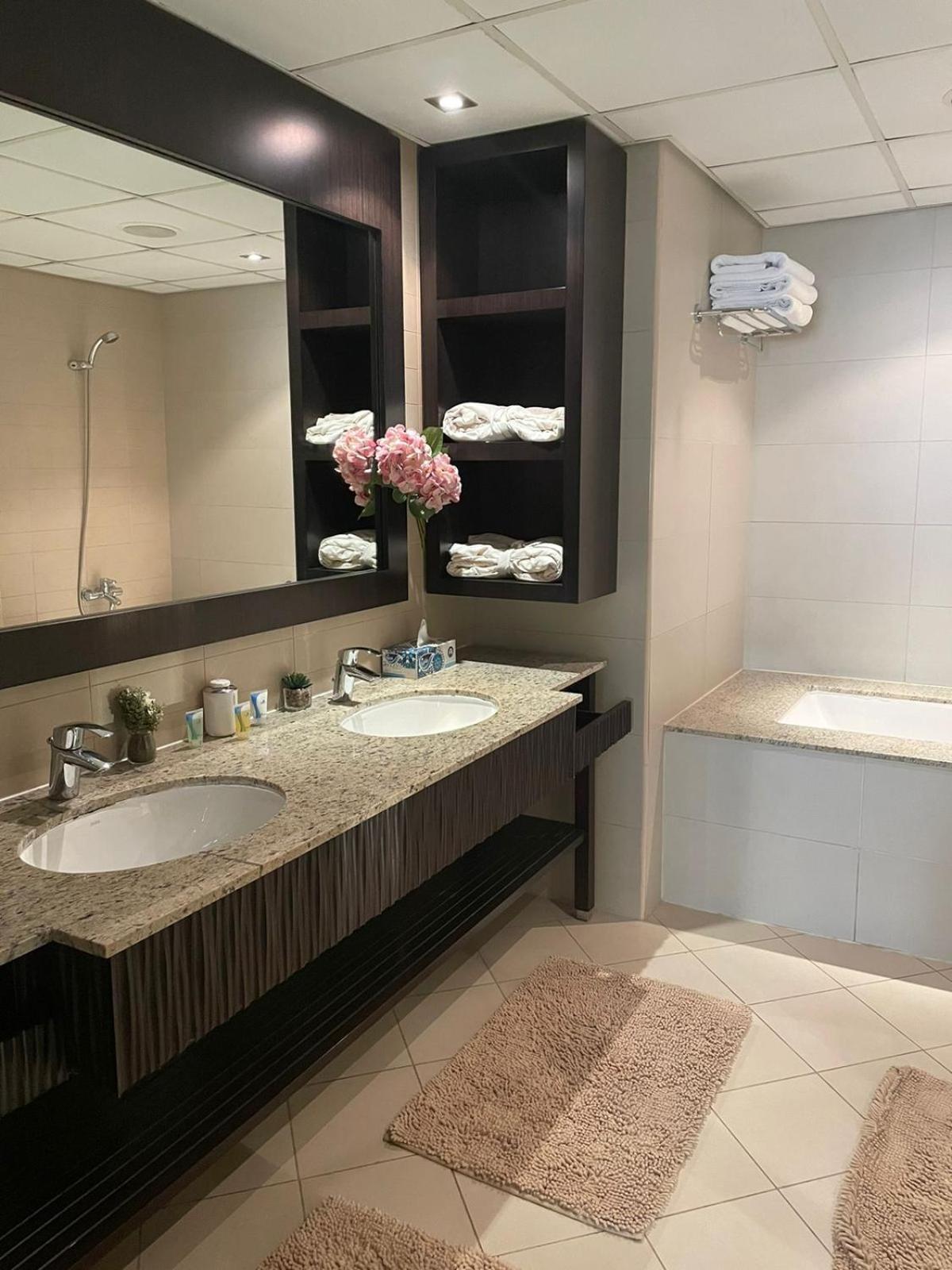 Anantara Hotel Apartment Palm Jumeirah Connected Anantara Hotel Dubai Buitenkant foto
